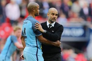 記者：拜仁提前續(xù)約孔帕尼，因擔(dān)憂曼城在瓜帥合同到期后挖角接班