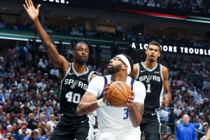 濃眉：輸球的方式令人失望 但好的事情是出現(xiàn)的問(wèn)題都是可改正的