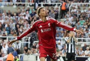 ?；倏耍何艺J為搭檔伊薩克首發(fā)效果很好，我們可以一起進步