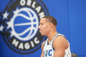 魔術(shù)主場(chǎng)對(duì)熱火先發(fā)：班凱羅+貝恩+薩格斯+小瓦+溫德?tīng)?卡特