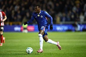 吉滕斯：在球場(chǎng)上要保持冷靜不做傻事 我還在適應(yīng)期會(huì)鞭策自己