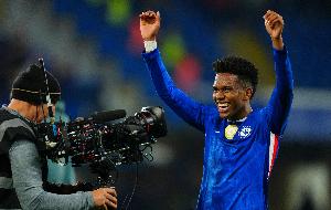 喬-科爾：每次看埃斯特旺的比賽，我都能感受到內(nèi)馬爾的影子