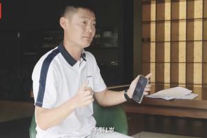 回應被拘留5天，張培萌：去抱回孩子時錄像的人被關門外失去證據