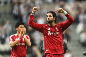 索博斯洛伊對(duì)陣法蘭克福帶球推進(jìn)39次，本賽季歐冠單場(chǎng)最多