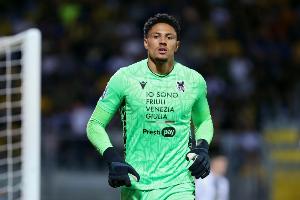 下注自己吃黃牌！意媒：檢方繼續(xù)調(diào)查烏迪內(nèi)斯門將奧科耶投注案