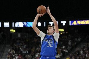 狀態(tài)來的太晚！弗拉格14中6拿下18分5板6助 末節(jié)11分