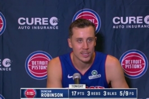 鄧羅：前幾天我表現(xiàn)糟糕都不認(rèn)識自己了 現(xiàn)在當(dāng)務(wù)之急是找回自我