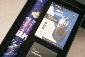 余霜曬照：一進(jìn)家門就收到了世界賽禮盒耶！！！