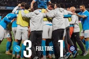 終結(jié)連續(xù)5場(chǎng)交鋒不勝！那不勒斯3-1國(guó)米，時(shí)隔兩年半再勝對(duì)手