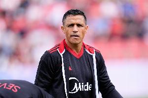 塞維利亞官方：桑切斯右大腿股二頭肌受傷，目前在觀察其恢復(fù)情況