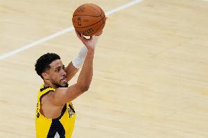 倒一大片！步行者傷病名單上有8人 僅3名后衛(wèi)能夠出戰(zhàn)