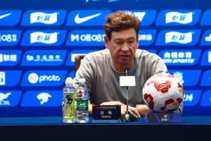 斯盧茨基：我們今天再次付出了學費，很多隊員沒表現出應有的水平