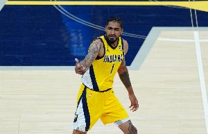 替補(bǔ)火力！托平半場(chǎng)6中2貢獻(xiàn)9分6板 罰球4中4