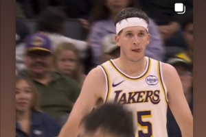 不忘前隊友！拉塞爾轉(zhuǎn)發(fā)里夫斯今天高光表現(xiàn)