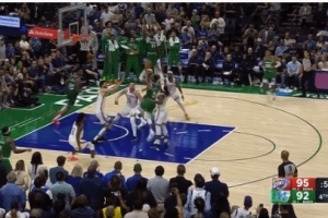 瘋狂反擊！拉塞爾強攻拋投得手 獨行俠轟出20-2追到1分