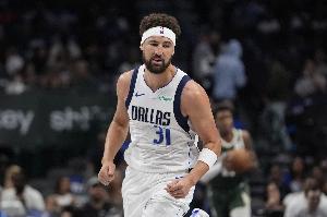 女友真空觀戰(zhàn) 佛祖再迷失！克萊末節(jié)慘遭DNP全場11中3僅8分2失誤