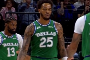 打雷霆就爆！PJ-華盛頓從半場沖過來 接隊友傳球強硬打成2+0