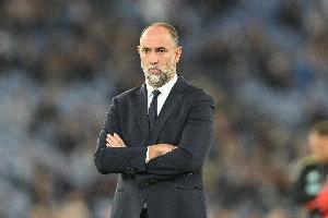 記者：科莫利認為圖多爾戰(zhàn)績未達標、新援未融入、失去對球隊掌控