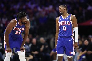 馬克西：球迷喊MVP讓我罰丟了一個球 不知道恩比德都是怎么應(yīng)對的