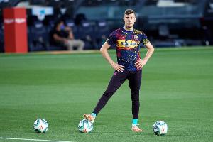 對(duì)老東家！巴薩外租門將佩尼亞：多年老隊(duì)友，現(xiàn)在卻要對(duì)陣他們