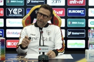 萊切主帥談卡馬達(dá)點(diǎn)球被撲：這種級別的比賽，球門是會(huì)變得更小的