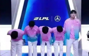 被爆16強(qiáng)后商K團(tuán)建？BLG沖上熱搜第二，BLG超話(huà)粉絲：關(guān)你吊事啊，你出錢(qián)點(diǎn)的啊