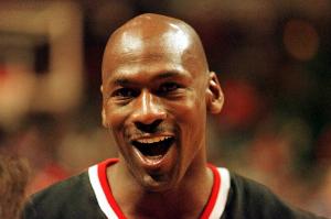 一個(gè)也不放過！喬丹：我絕對想讓活塞最遠(yuǎn)端看臺的球迷閉嘴