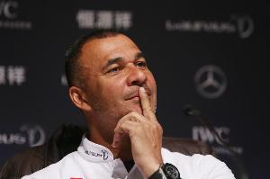 古利特：佩德里拉拽維尼修斯應(yīng)判直紅，這是故意破壞比賽的行為