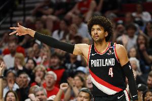 開(kāi)拓者戰(zhàn)爵士！塞布爾可以出戰(zhàn) 小陣容內(nèi)線穆雷因病缺陣