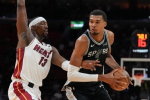 周四競彩籃球強(qiáng)檔：熱火顯露黑馬相 馬刺連創(chuàng)佳績