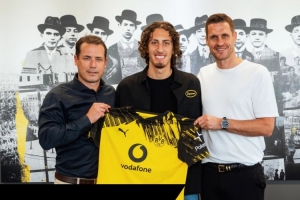 體圖：今夏羅馬的報價高出三成，但F-席爾瓦為安定最終選擇多特