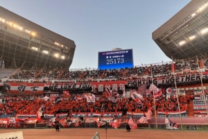 記者：泰山本賽季主場(chǎng)收官戰(zhàn)，現(xiàn)場(chǎng)球迷25173人