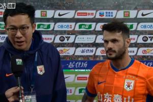瓦科：很感謝克雷桑2次讓點(diǎn)給我，但我都沒(méi)罰進(jìn)，有信心拿下金靴