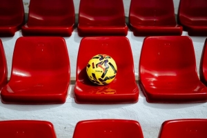 西甲官方發(fā)布25/26賽季冬季用球，靈感源自賽車運動