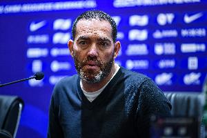 亞泰降級始末：準(zhǔn)入危機埋隱患 蘇帥造新丁或留任