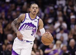 表現(xiàn)尚可！基昂特-喬治出場33分鐘 18投8中砍下25分2籃板7助攻