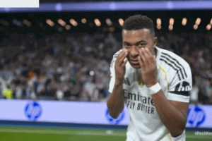 姆巴佩進(jìn)球后的慶祝是獻(xiàn)給一個(gè)11歲患病孩子，賽前就承諾這么做