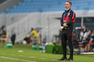 媒體人：佩雷拉賦閑了，有沒有足協(xié)官員愿意通過現(xiàn)成渠道去聊一聊