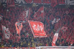 解說員：極端球迷訓話風氣需改一改，不是外國什么東西都是好的