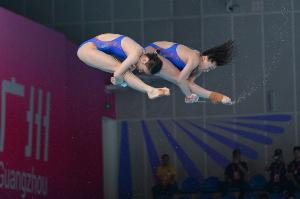 才18歲！教練：全紅嬋脛骨、踝關(guān)節(jié)都有傷，身上都是肌貼每天都疼