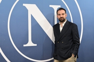 那不勒斯總監(jiān)：德布勞內(nèi)受傷影響很大，正在評(píng)估引進(jìn)新中場(chǎng)的機(jī)會(huì)