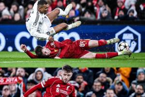 大場(chǎng)面后衛(wèi)！布拉德利兩戰(zhàn)皇馬均發(fā)揮出色，凍結(jié)姆巴佩維尼修斯！