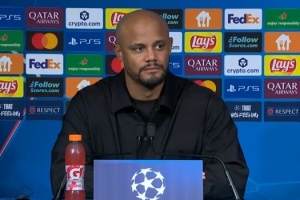 16連勝勢(shì)不可擋！恰當(dāng)戰(zhàn)術(shù)調(diào)整+滿級(jí)人格魅力，孔帕尼塑造新拜仁