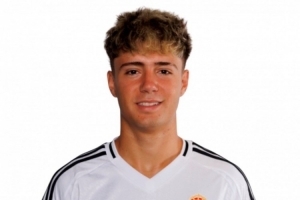 馬卡：皇馬關(guān)注19歲青訓后衛(wèi)巴爾德佩尼亞斯