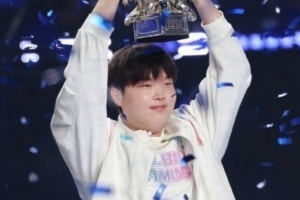 爆料人：HLE去年11月中當(dāng)來(lái)lpl詢(xún)價(jià)bin 因?yàn)槭呛诵娜宋镉謨r(jià)高所以沒(méi)談成