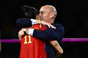 西媒：前西足協(xié)主席魯比亞萊斯出新書，澄清他被解職事件