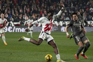 西甲領(lǐng)頭羊迎來(lái)考驗(yàn)，皇馬客戰(zhàn)同城對(duì)手巴列卡諾