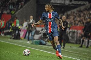 記者：巴爾科拉周四未參加巴黎合練，出戰(zhàn)里昂存疑