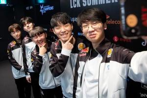 Yamato：如果之前有人說Chovy可能是20DRX里最后一個拿S冠的 我會覺得他瘋了