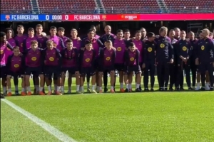 巴薩官推曬球隊(duì)公開訓(xùn)練視頻：歡迎回到諾坎普！